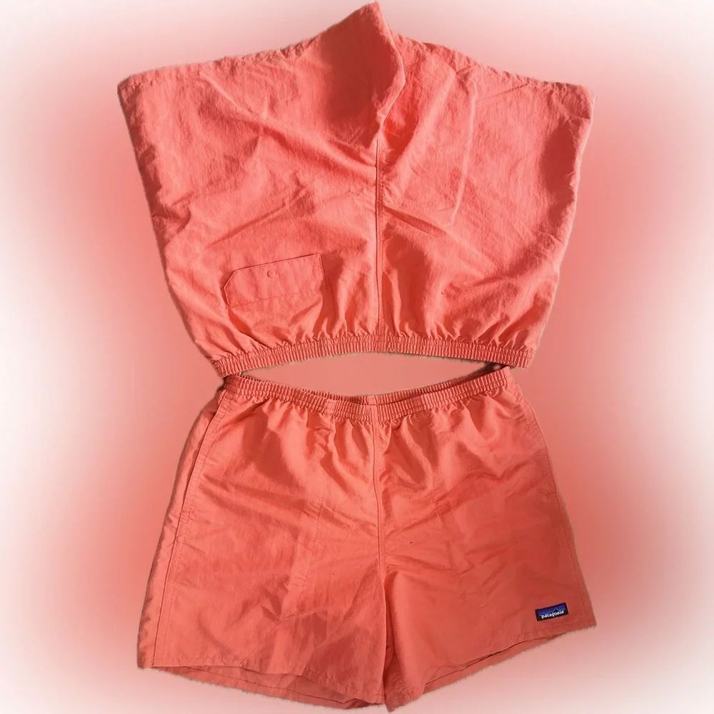 NWT Patagonia Men’s SZ L & XL “pimento red” “Baggies Shorts” w/2 front pockets